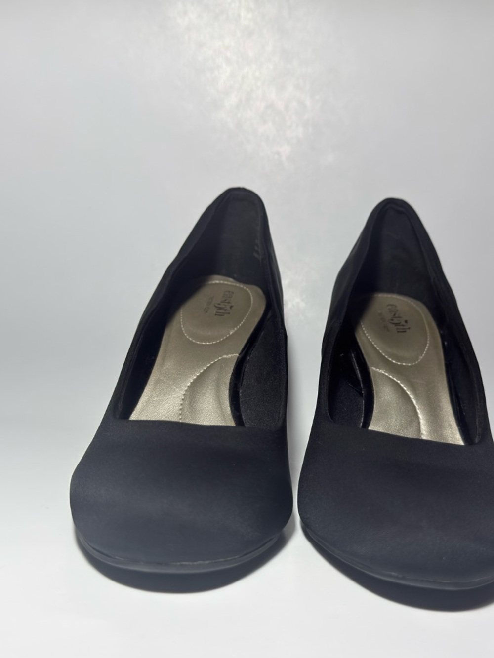 East 5th Black Satin Wedge Heels Round Toe Pumps Size 9.5M - Picture 10 of 10